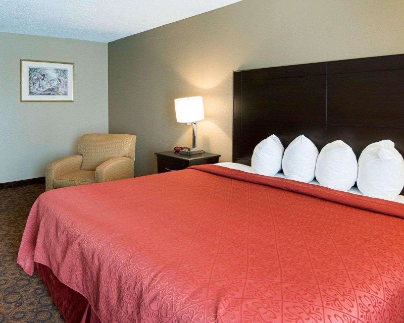 Standard Double room with balcony Quality Inn Magnolia