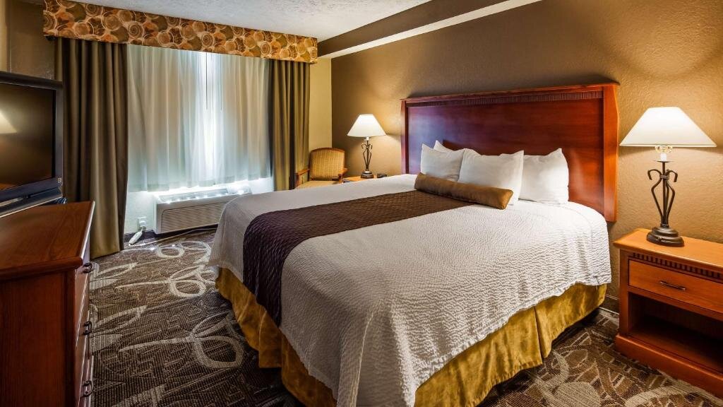 2 Bedrooms Suite Best Western Plus Mid Nebraska Inn & Suites