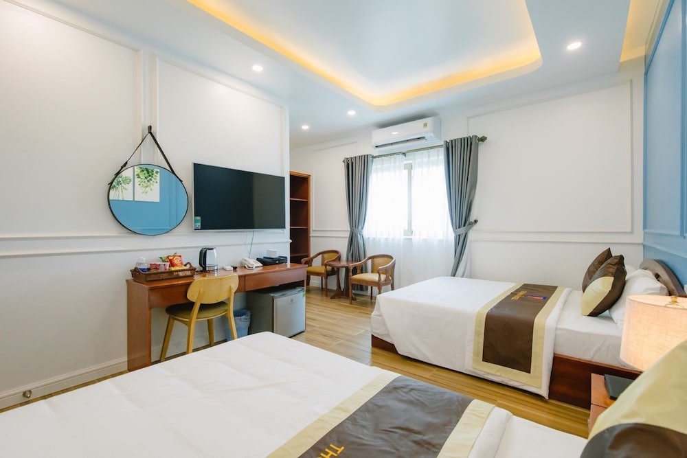 Полулюкс Thuận Phát Hotel