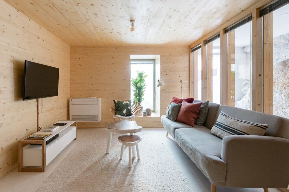 Monolocale Mac003 · Macario Wood Apartment // Netflix