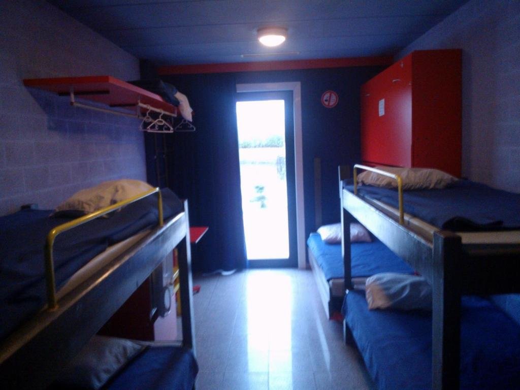 Кровать в общем номере Herdersbrug Youth Hostel
