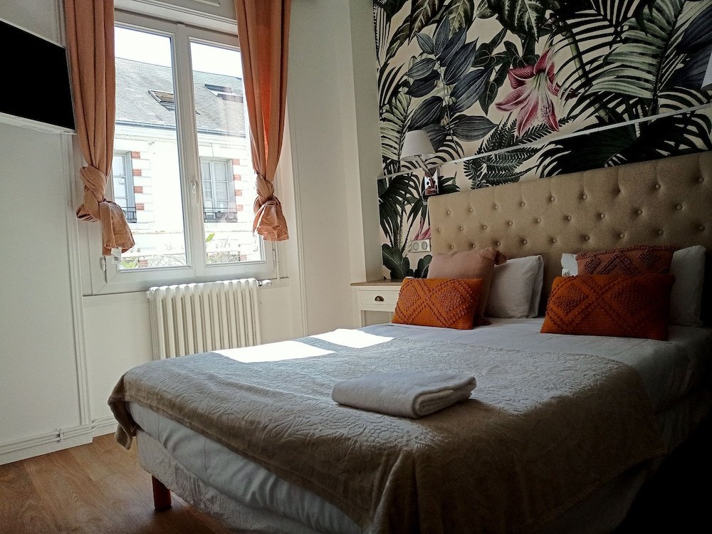 Confort suite Cit'Hotel Logis Louise de Savoie