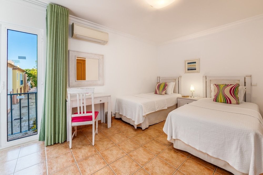 Номер Standard с 2 комнатами Jardim da Meia Praia Resort