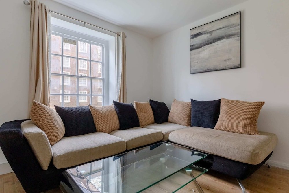 Apartment Inviting 2BD Flat 15 Minutes From Regents Park