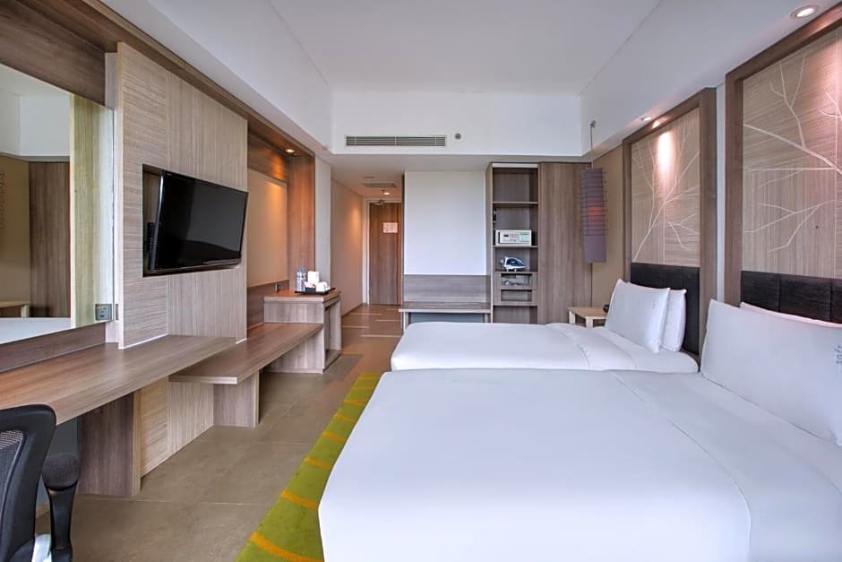 Трёхместный номер Standard Holiday Inn Bandung Pasteur, an IHG Hotel