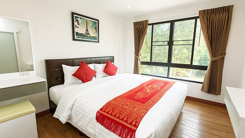 Deluxe double chambre avec balcon B2 Sriracha Premier Hotel