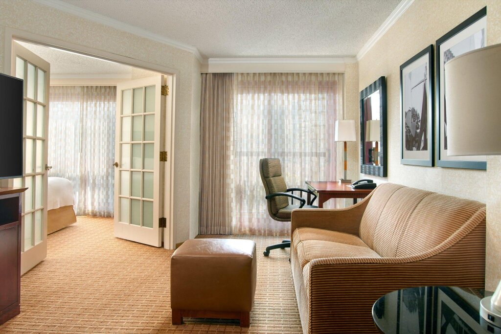 Двухместный люкс c 1 комнатой Atlanta Marriott Suites Midtown