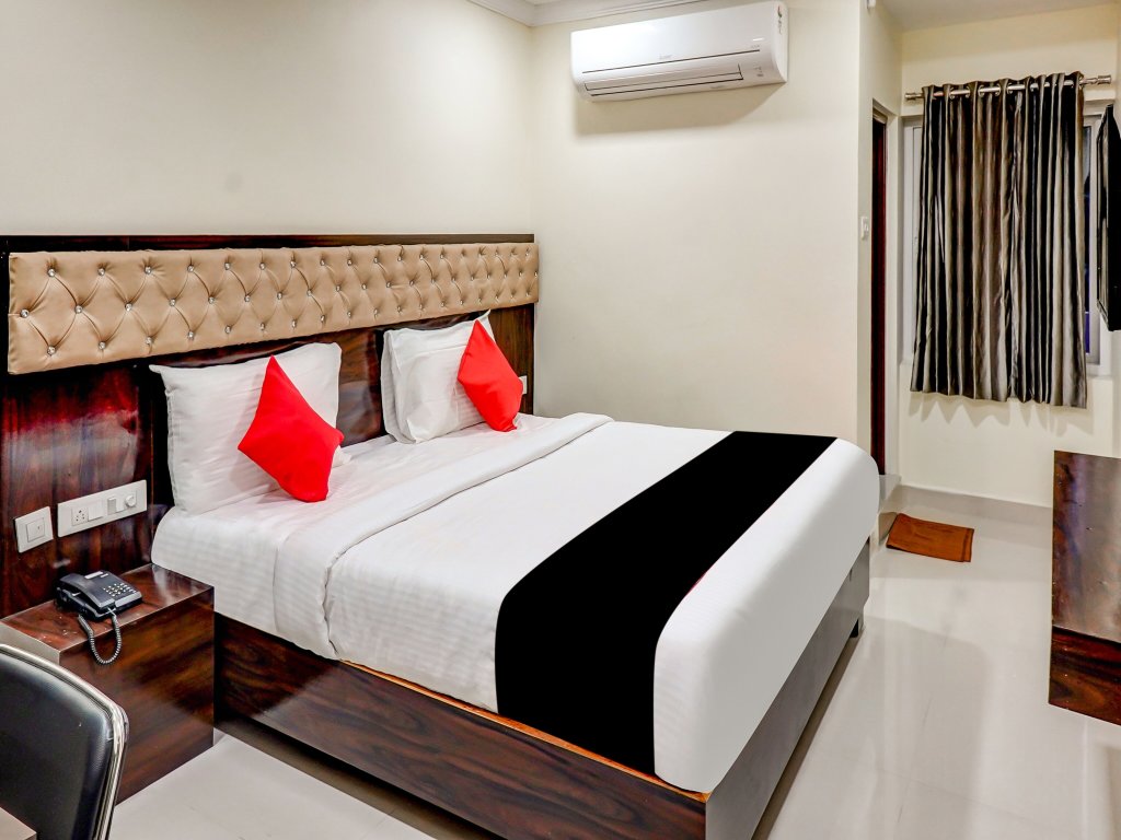 Suite OYO Capital O Hotel Siddartha Elite