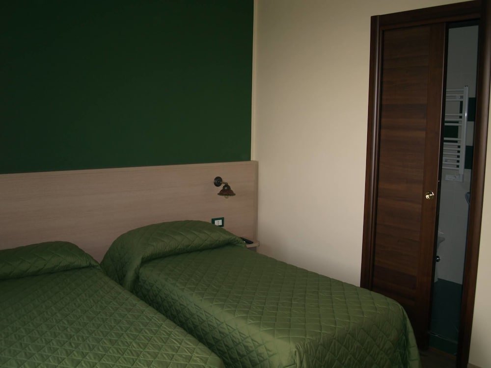 Comfort Double room with balcony and with garden view B&B Mamma Elena