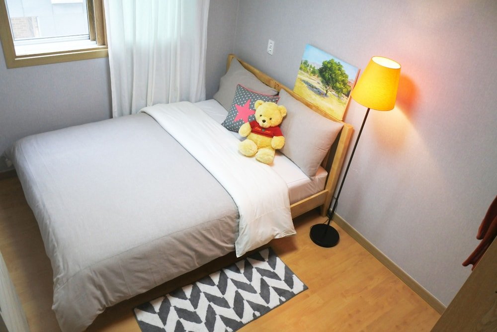 Luxus Apartment Lee & No Guesthouse Hongdae