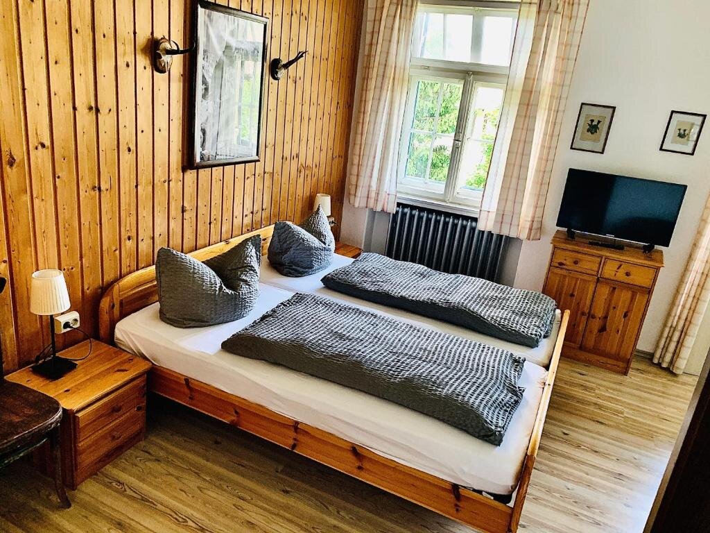 Standard Doppel Zimmer Gästehaus Hohe Tannen