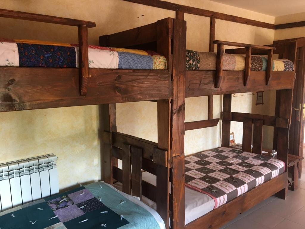 Кровать в общем номере Гостевой дом «Мачанец» — хостел