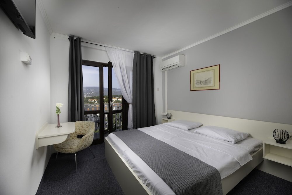 Standard double chambre avec balcon Meliores Rooms