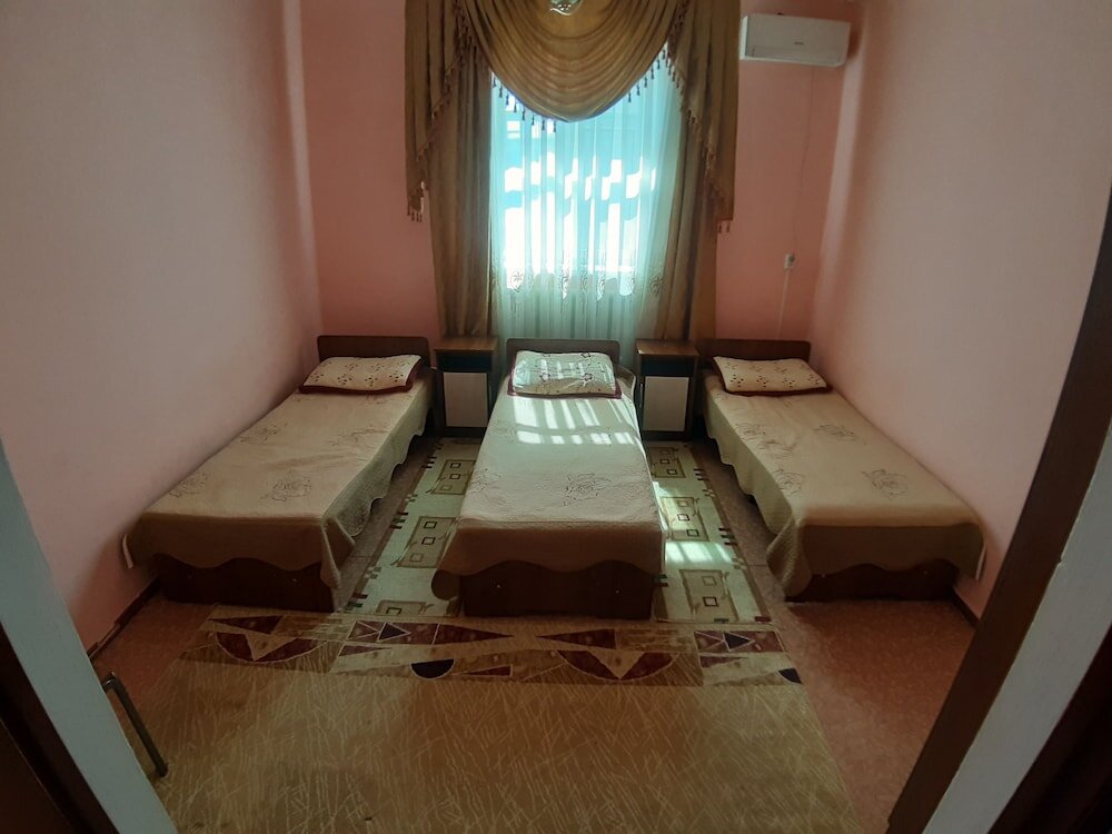 Кровать в общем номере Hostel Meruert