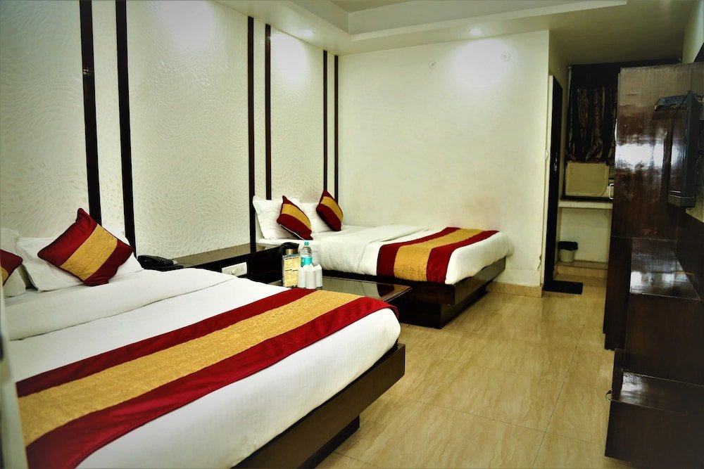 Suite Hotel Legend International - Near New Delhi Railway Station