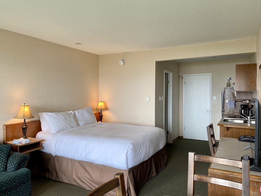 Suite 1 camera da letto con vista sull'oceano Sea Edge Motel