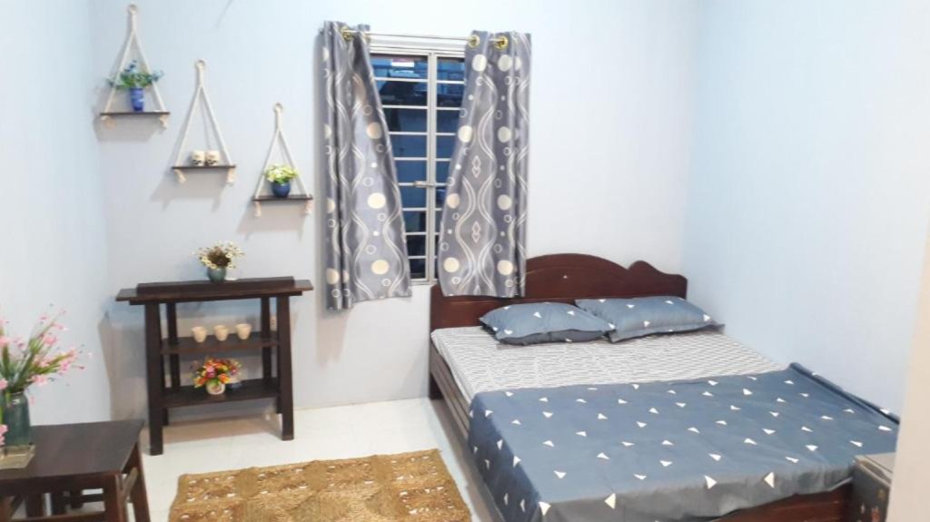 Standard Double room with garden view alley homestay