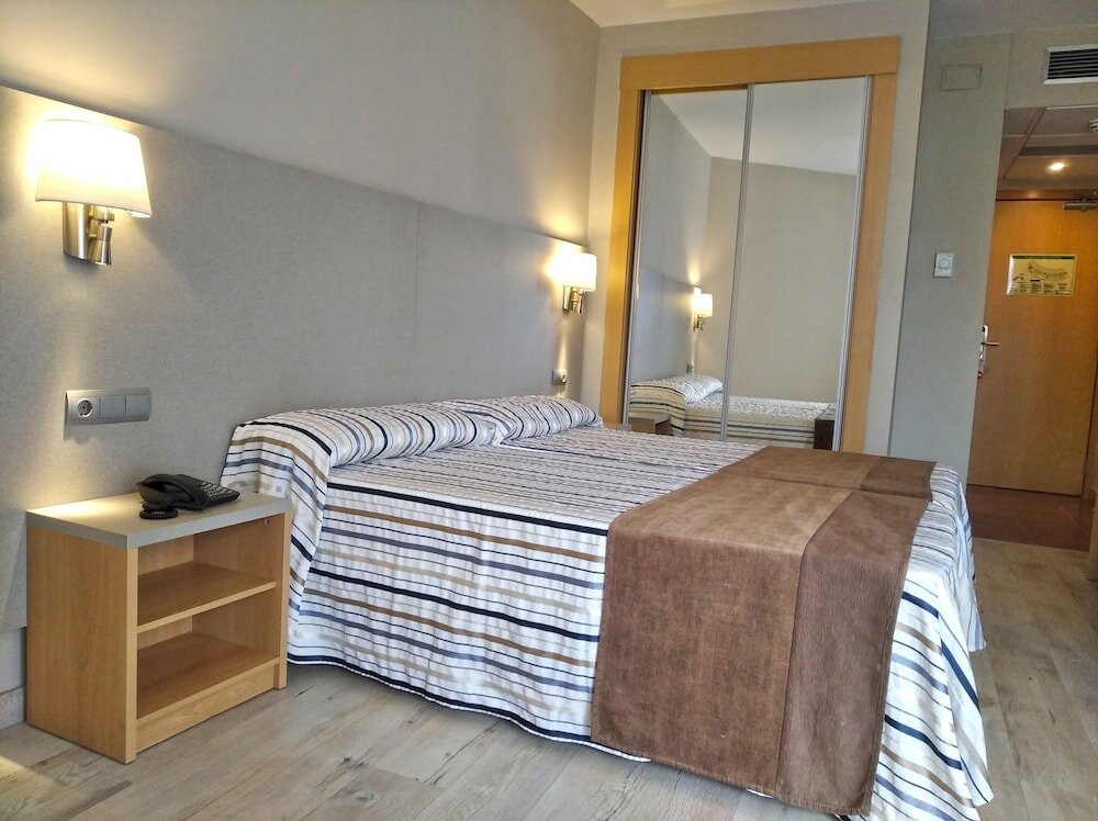 Standard room with balcony Hotel Best Cambrils