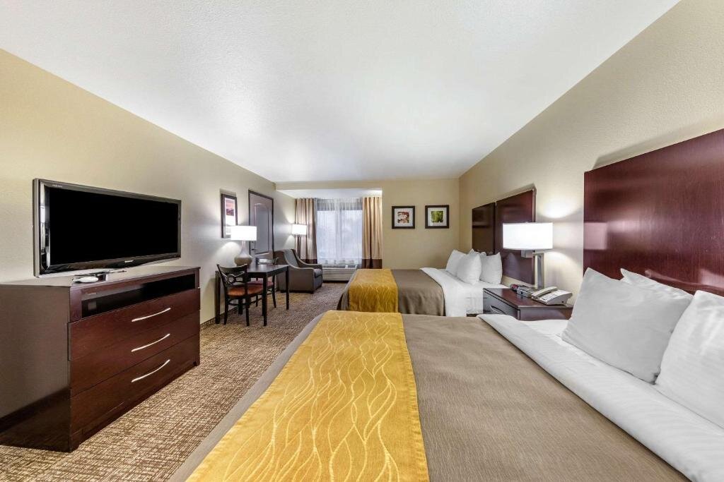 Двухместный номер Standard Comfort Inn and Suites Colton/San Bernardino
