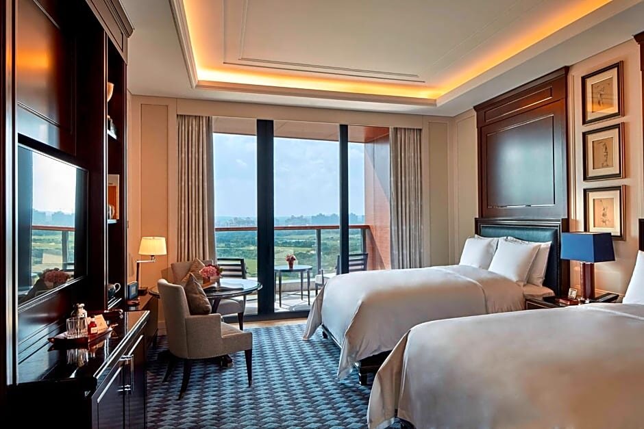 Номер Standard с балконом и с видом на поле для гольфа The Ritz-Carlton, Haikou