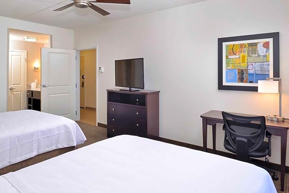 2 Bedrooms Double Suite Homewood Columbia Laurel