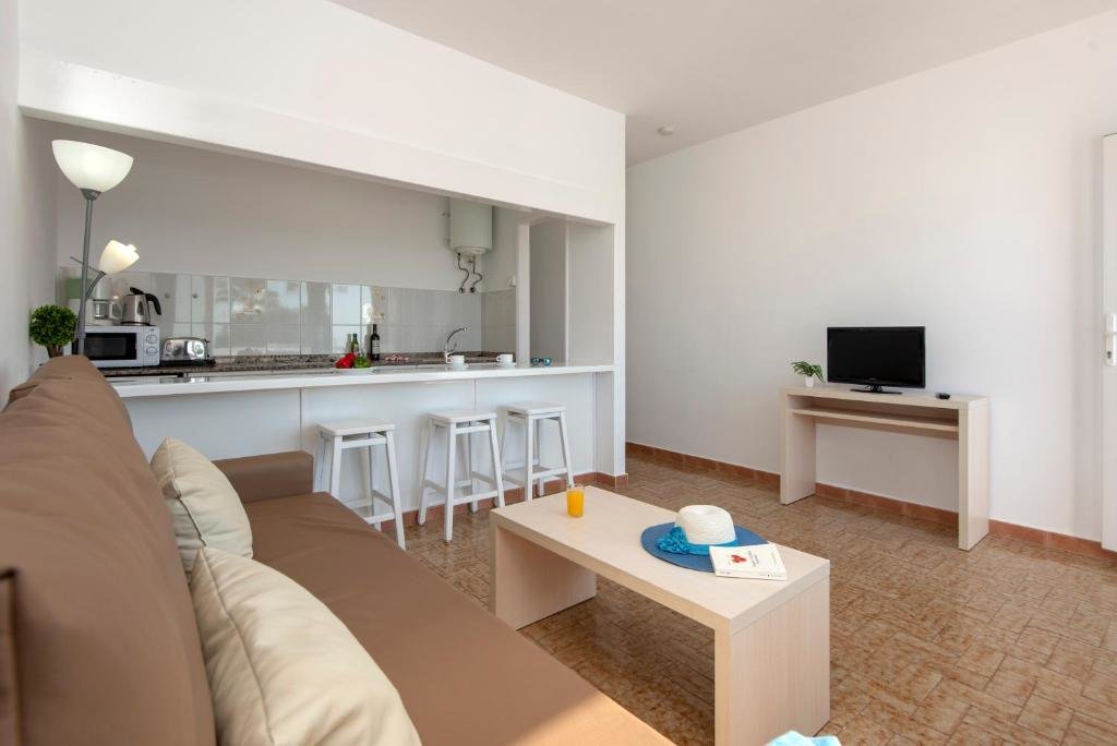 Апартаменты c 1 комнатой Rocas Blancas Apartments