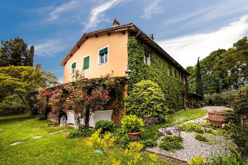 Villa Villa D Amico in Lucca