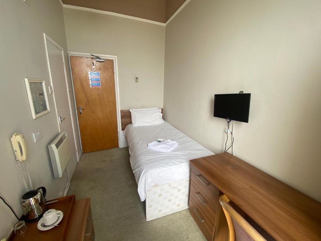 Habitación individual Estándar con vista al mar OYO Oban Hotel