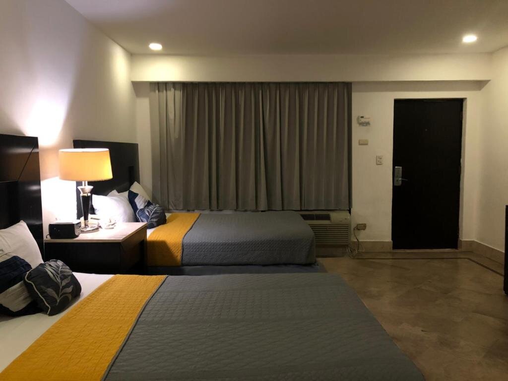 Standard Doppel Zimmer Hotel Plaza Inn