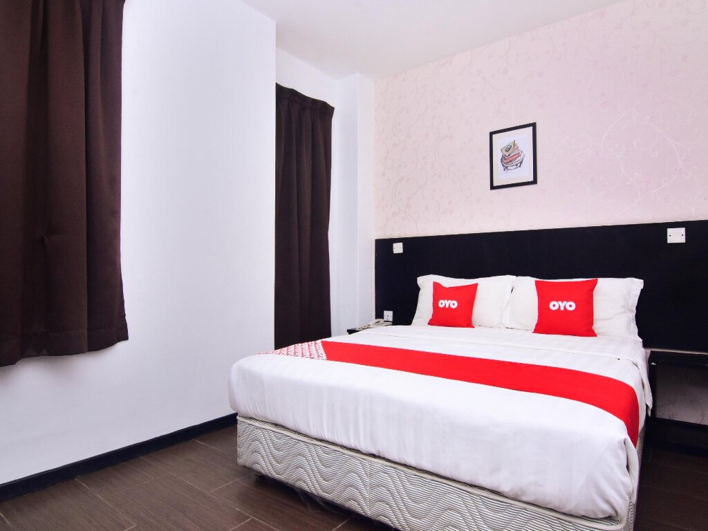 Кровать в общем номере OYO 43959 Astana Hotel