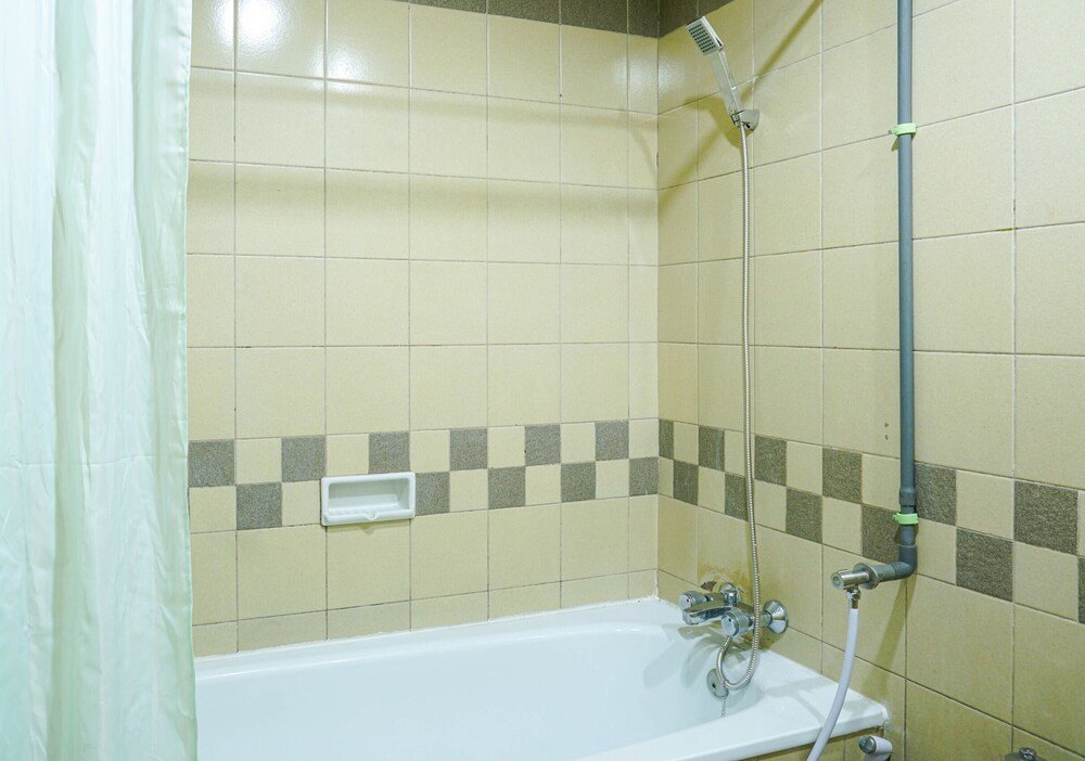 Standard room Good Choice 1BR Pangeran Jayakarta Apartment By Travelio