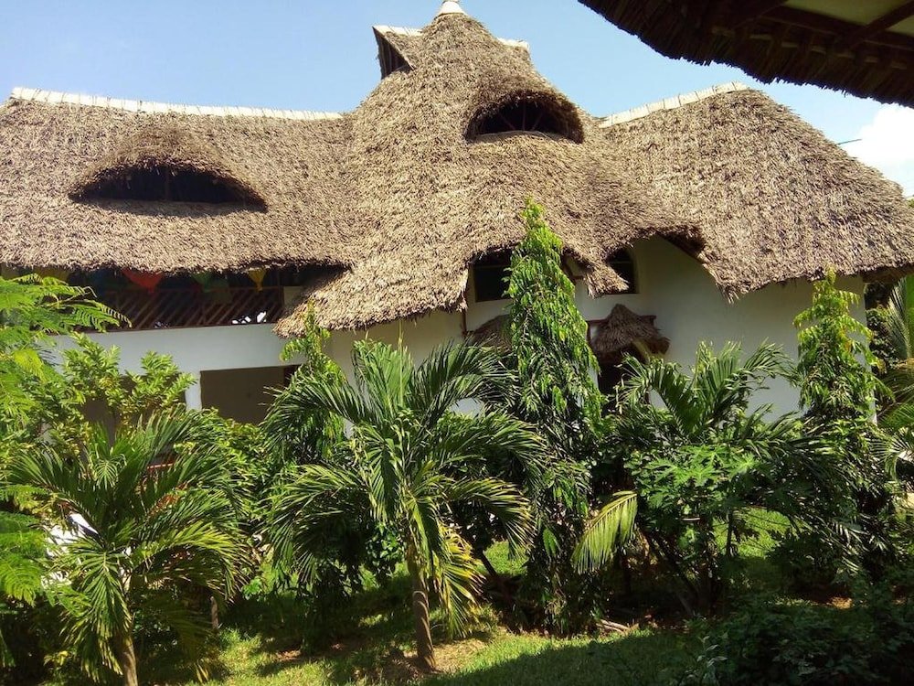 Вилла с 2 комнатами с видом на сад Africanhuts