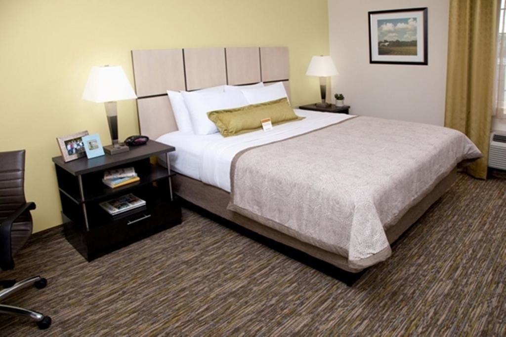 Люкс Candlewood Suites Grove City - Outlet Center, an IHG Hotel