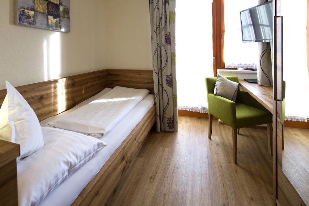 Standard Single room with balcony Hotel Gasthof Obermair