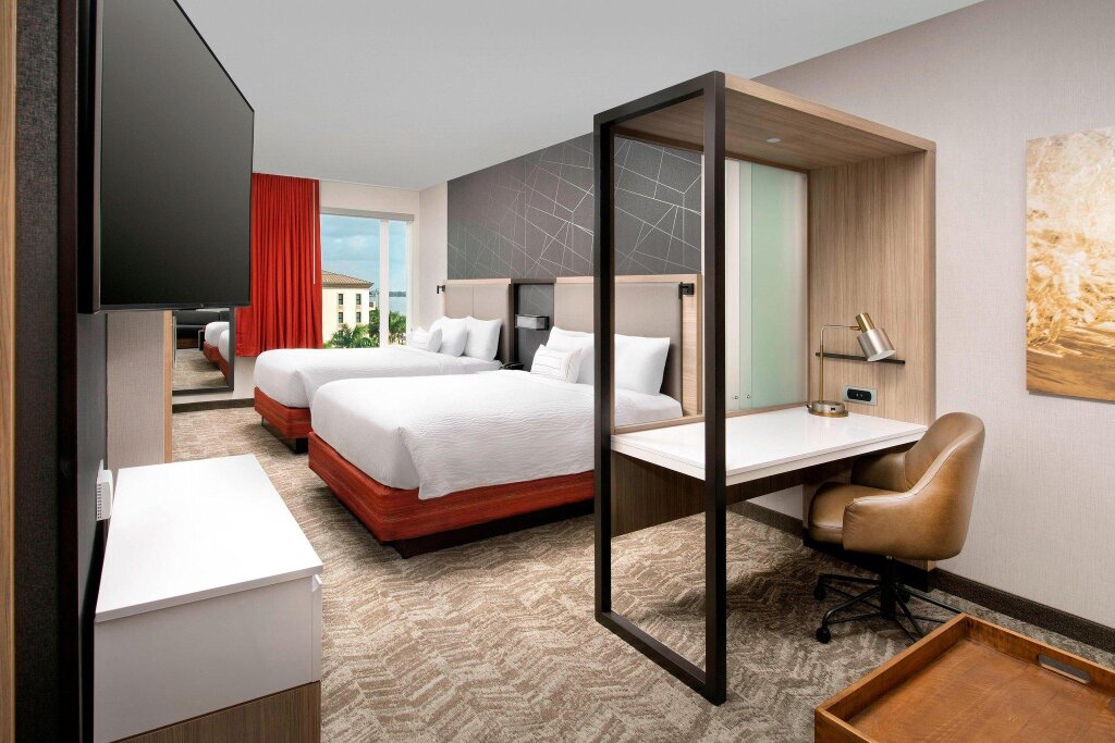 Двухместный люкс SpringHill Suites by Marriott Punta Gorda Harborside