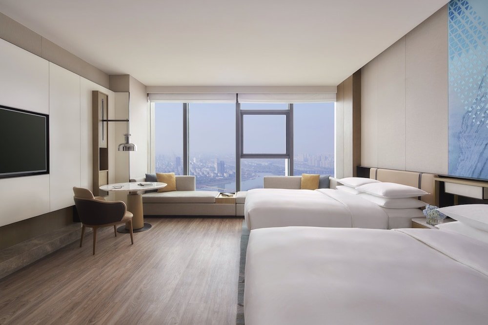 Deluxe Quadruple room with river view Jinhua Marriott Hotel