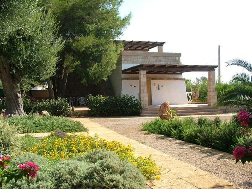 Апартаменты с 2 комнатами с видом на сад Villa Urania