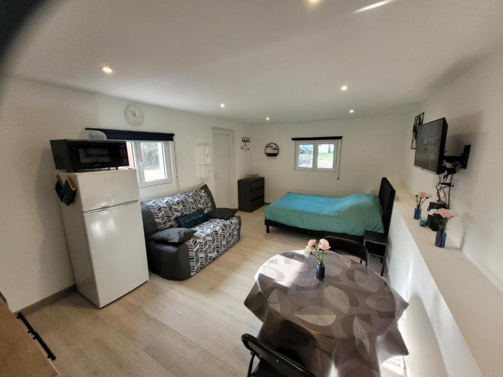1 Bedroom Cottage Appartement gîte "L'œillet" 4 personnes Bayeux