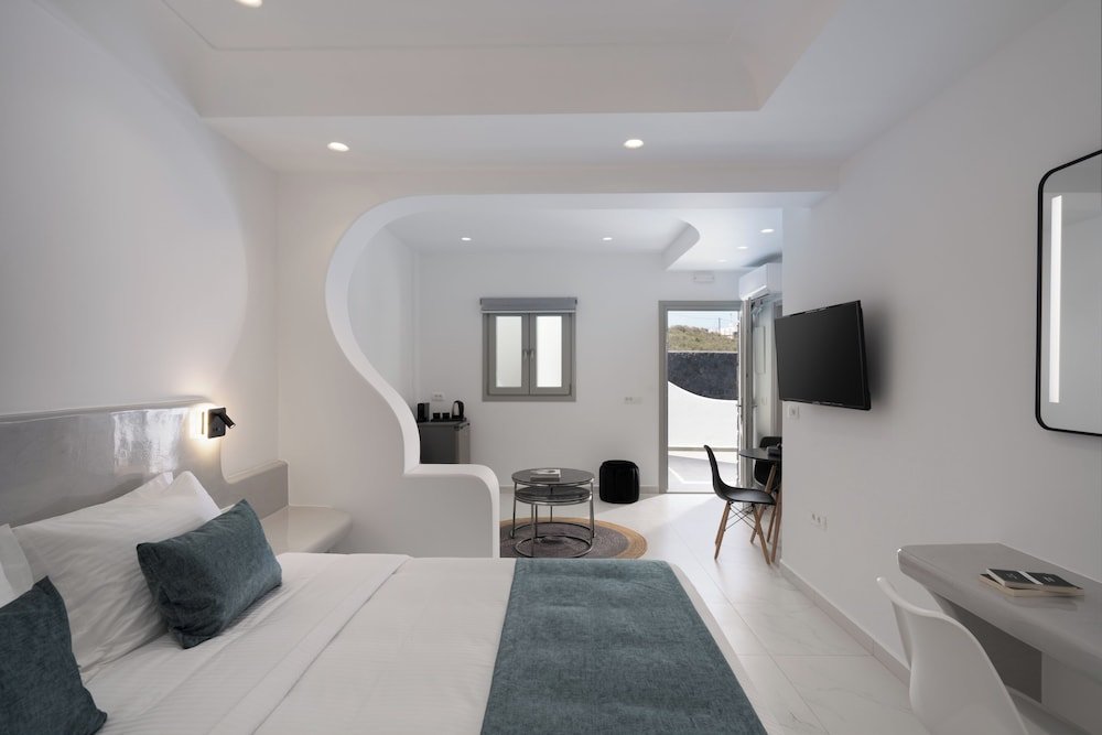 Comfort Suite with city view Black Stone Villas