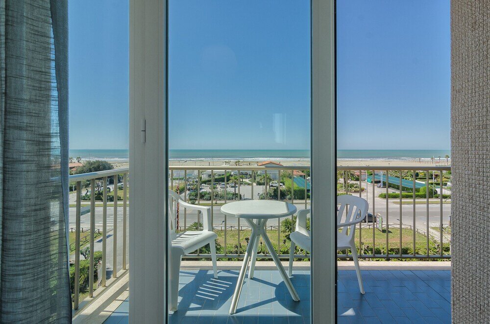 Habitación doble Estándar con balcón y con vista al mar Hotel Brasilia