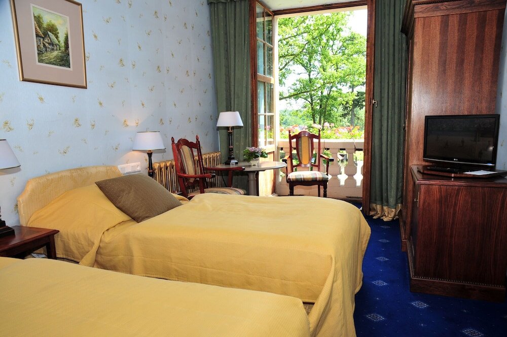 Deluxe room Schlosshotel Podewils