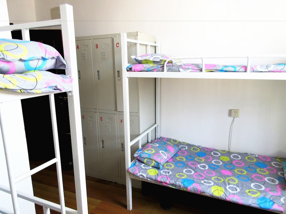 Cama en dormitorio compartido (dormitorio compartido femenino) 25 Four Seasons Youth Hostel