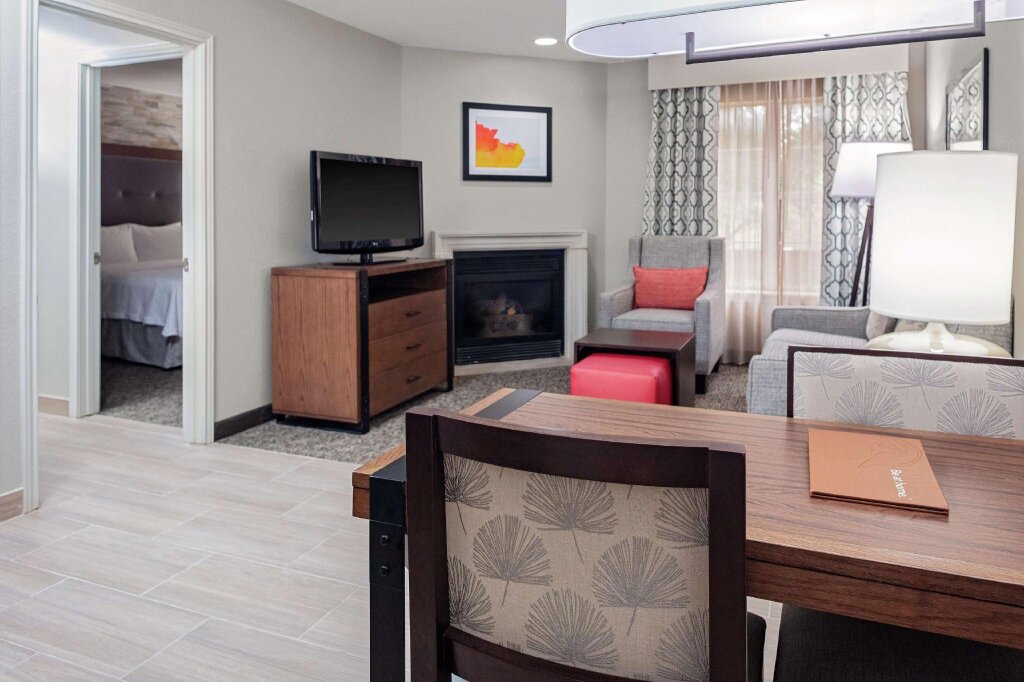 Четырёхместный номер Standard Homewood Suites by Hilton Ft. Worth-Bedford