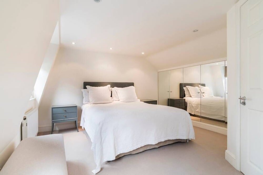 3 Bedrooms Cottage Lovely 3 bedroom house South Kensington