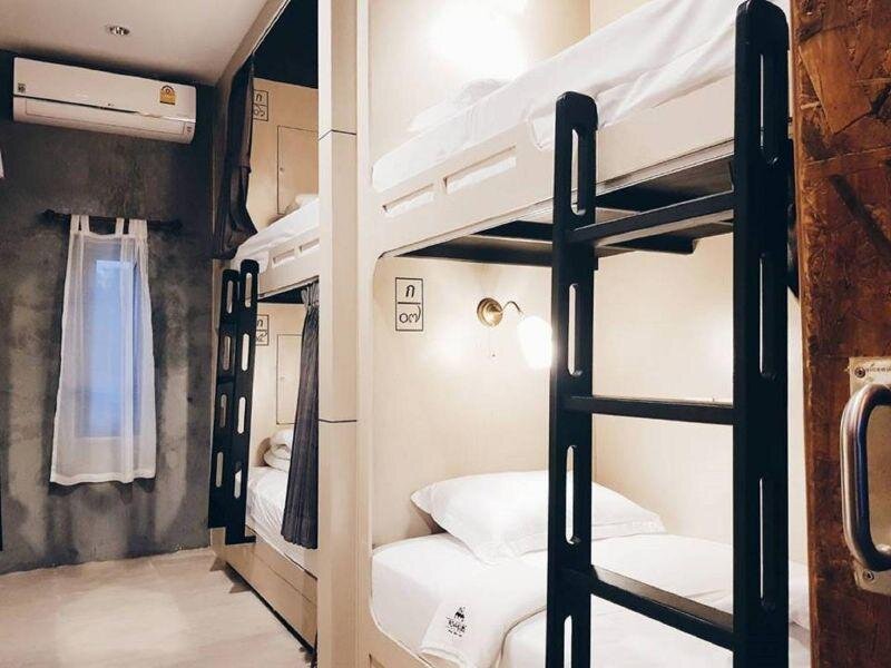 Cama en dormitorio compartido Row Hou8e Hostel