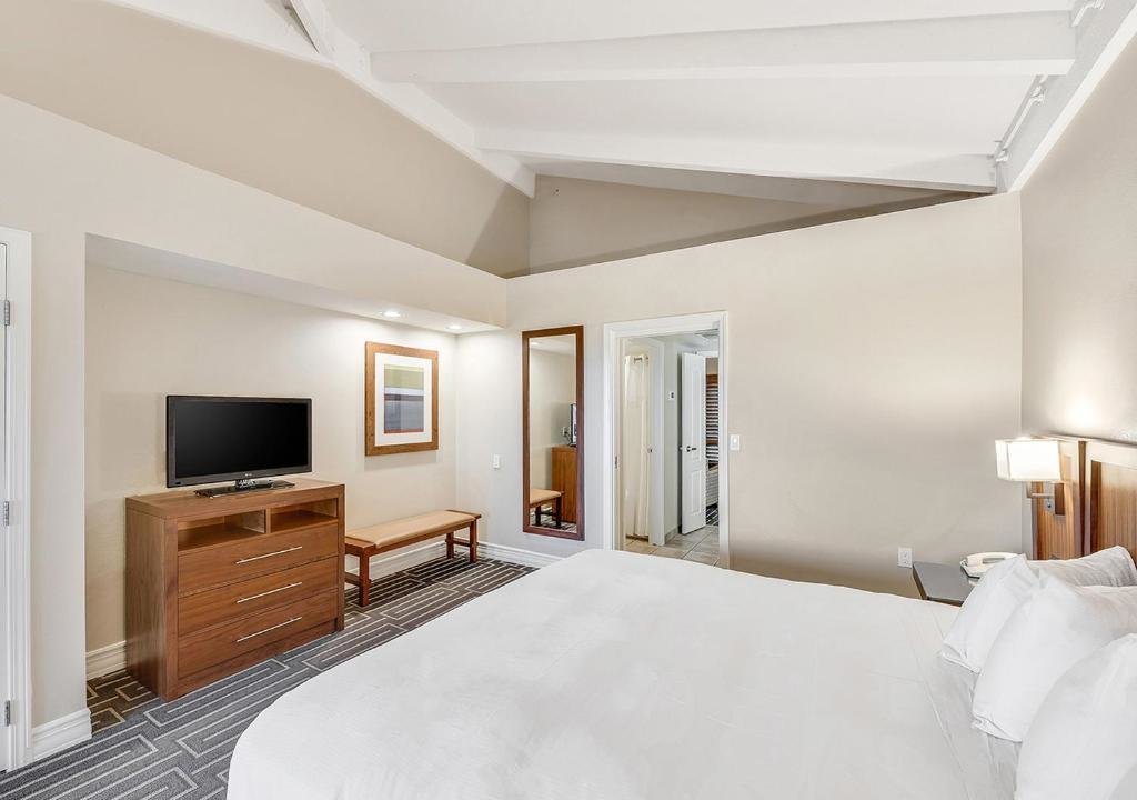 Двухместный люкс Standard c 1 комнатой Hilton Phoenix Tapatio Cliffs Resort