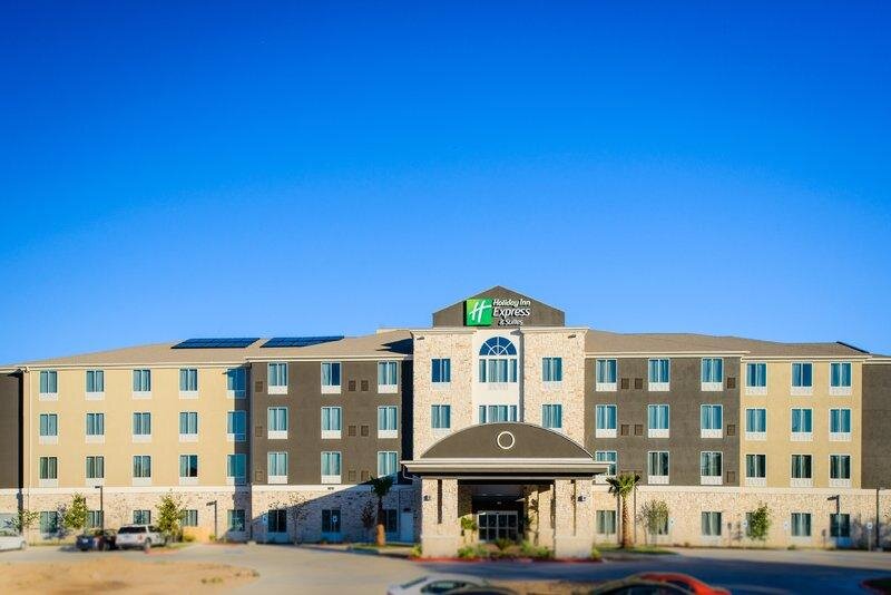 Номер Standard Holiday Inn Express Hotel & Suites Austin NW - Arboretum Area, an IHG Hotel