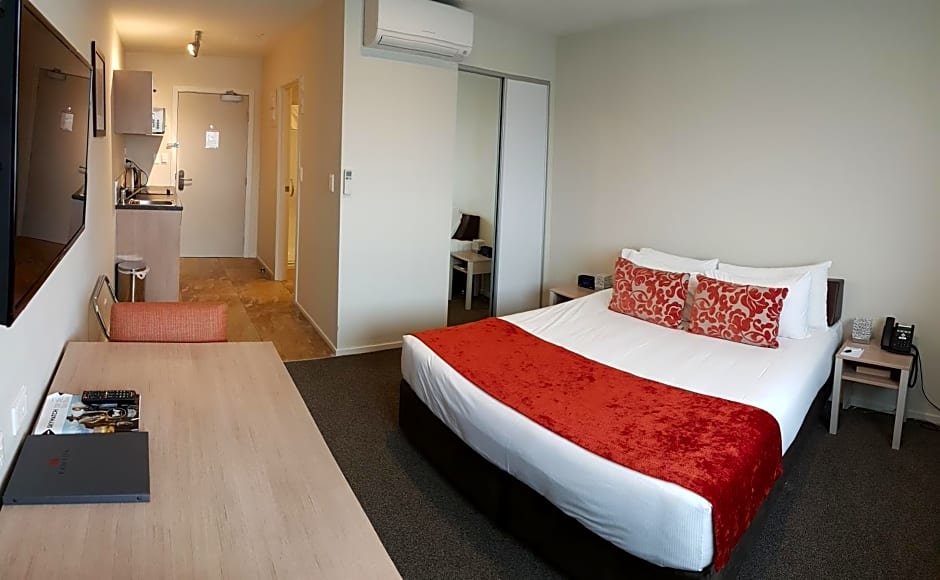 Апартаменты Ramada Suites Christchurch City