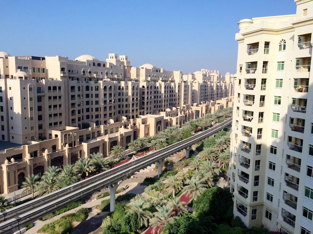 Апартаменты Kennedy Towers - Al Khushkar