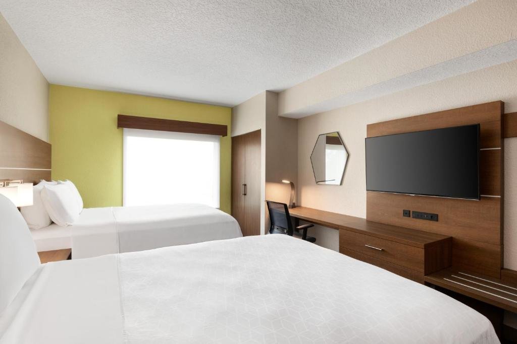 Standard chambre Holiday Inn Express & Suites Pembroke Pines-Sheridan St, an IHG Hotel